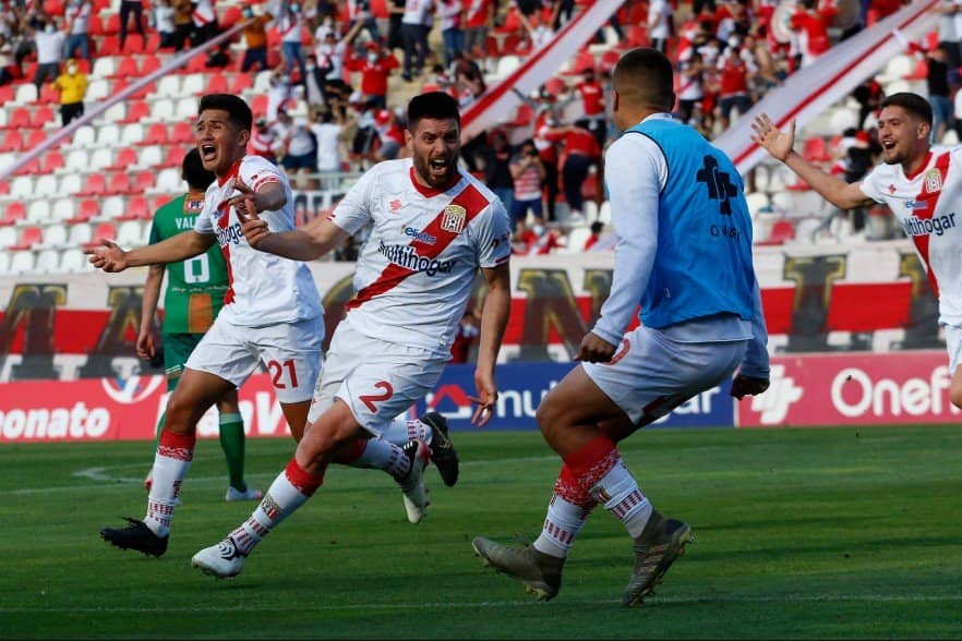Héroe del agónico gol ante Cobresal dice adiós a Curicó Unido