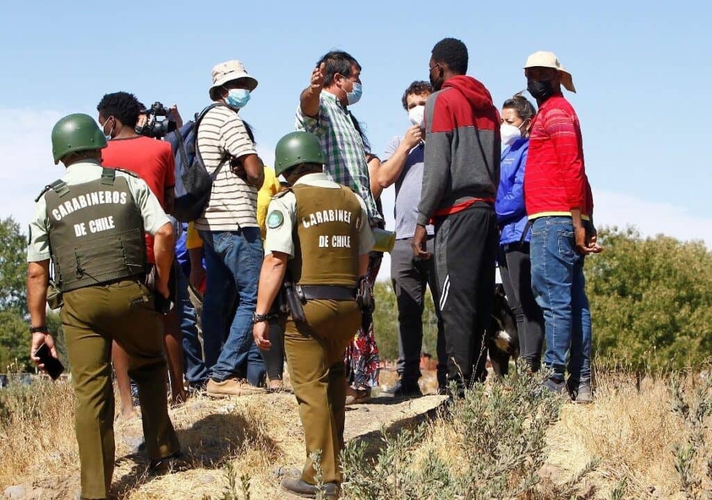 Alcalde de Curicó denuncia “asociación ilícita” que engaña a familias para tomarse terreno en ribera del río Guaiquillo