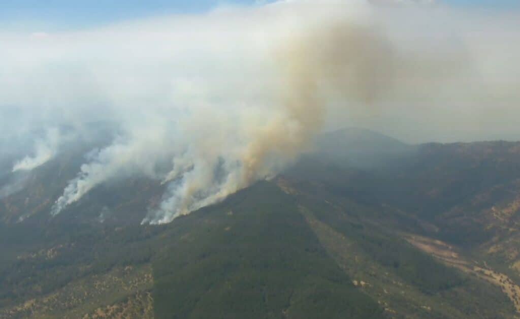 El Maule se mantiene en alerta amarilla por incendios forestales que han consumido 1.500 hectáreas