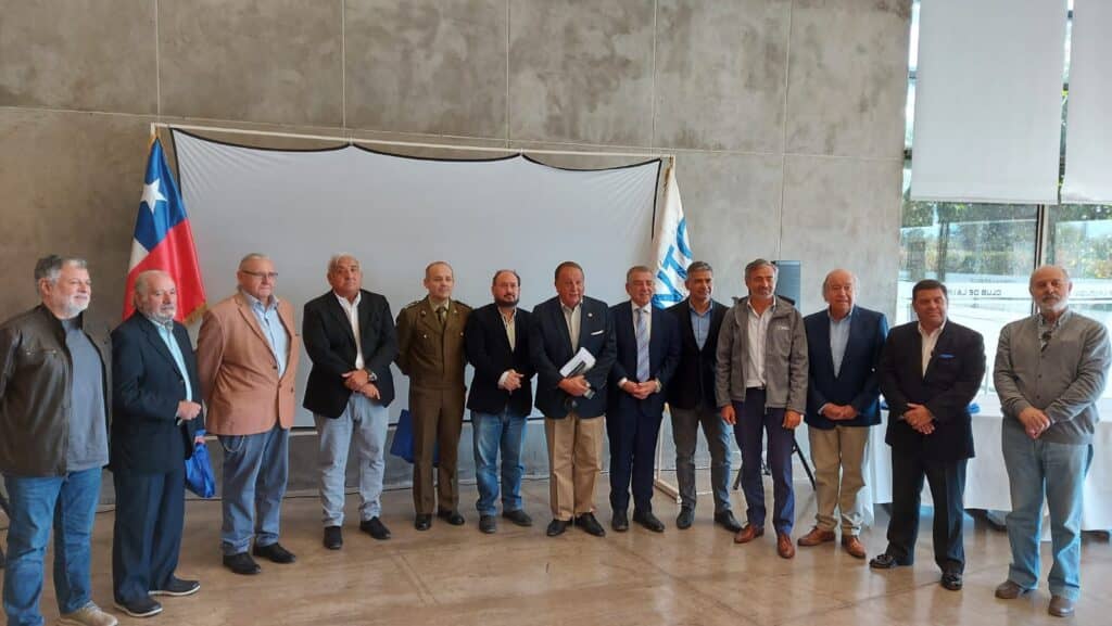 Gremios de empresarios conforman Consejo Superior del Transporte