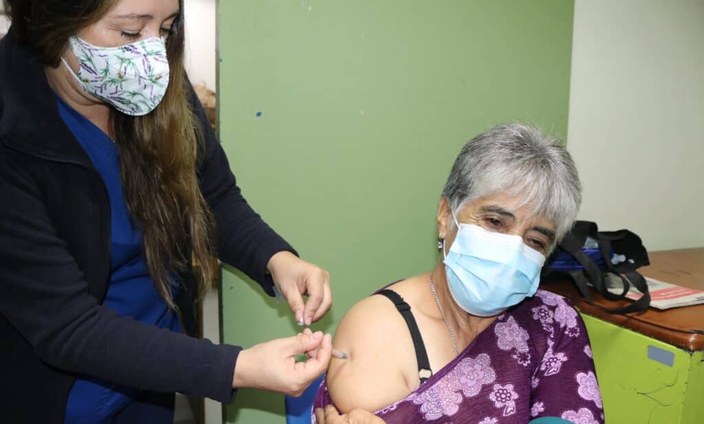 Departamento de Salud de Curicó inició vacunación contra la influenza