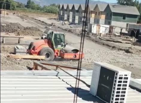 VÍDEO | Vecinos de Villa Nueva Galilea están cansados de construcción que genera vibraciones y destruye sus casas