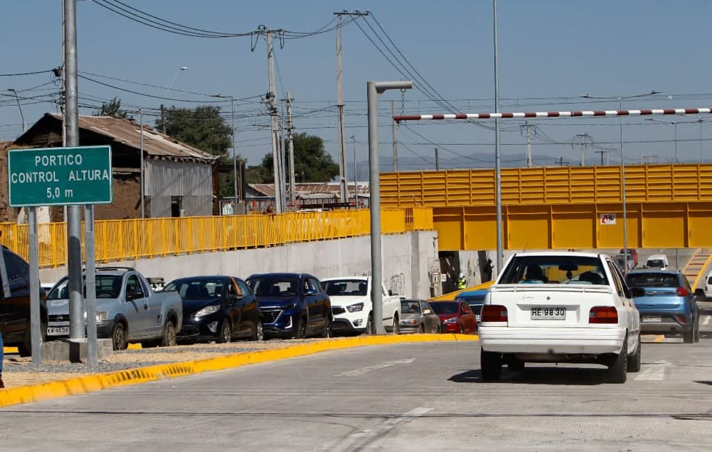 Autoridades inauguraron apertura de paso inferior Freire en Curicó