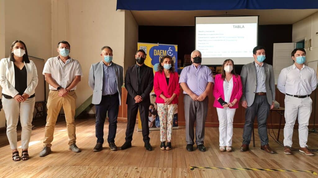 Nuevos directores y directoras de la Red Educativa Municipal de Curicó recibieron visita de la jefa del DAEM