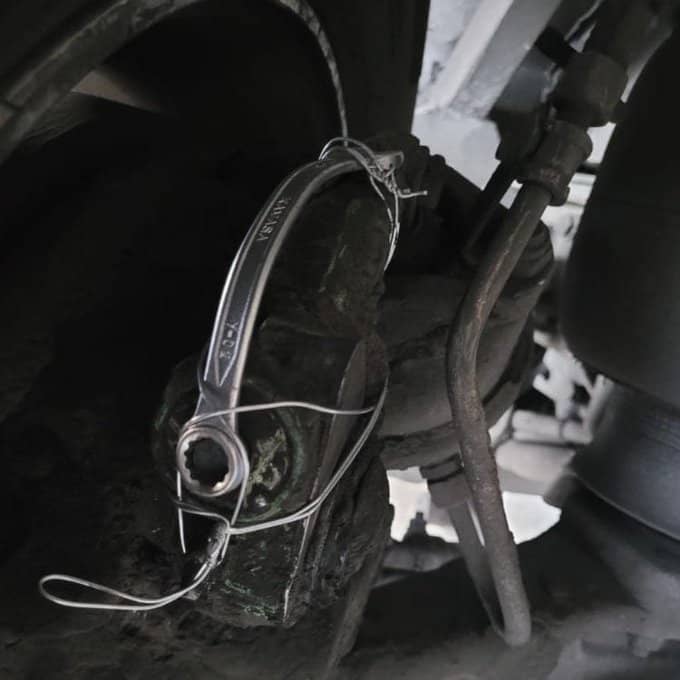 Ministerio de Transportes sacó de circulación bus con sistema de frenos reparado con alambres