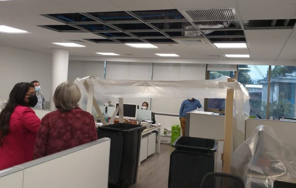 Gremios de funcionarios de la Seremi de Salud del Maule acusan malas condiciones de oficinas en Edificio Espacio Talca