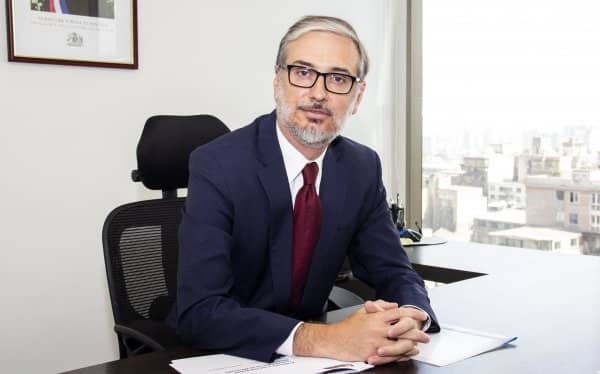 Ministerio de Educación pidió la renuncia al director de la Junaeb