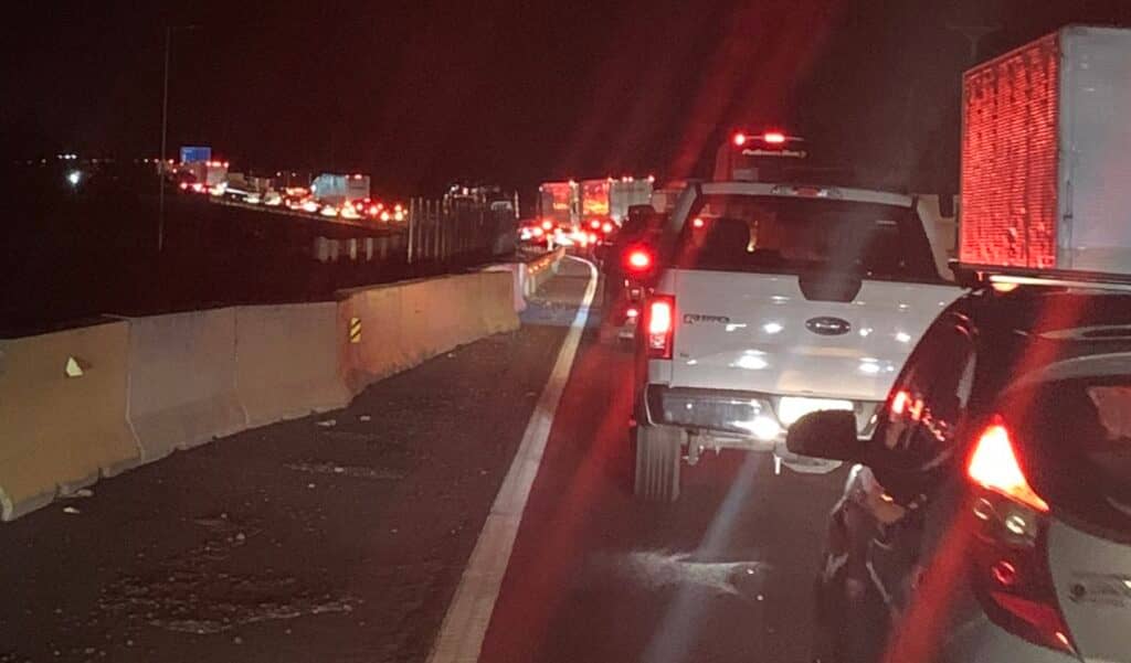 Diputado Felipe Donoso oficiará al MOP tras taco de más de 13 horas por accidente en la Ruta 5