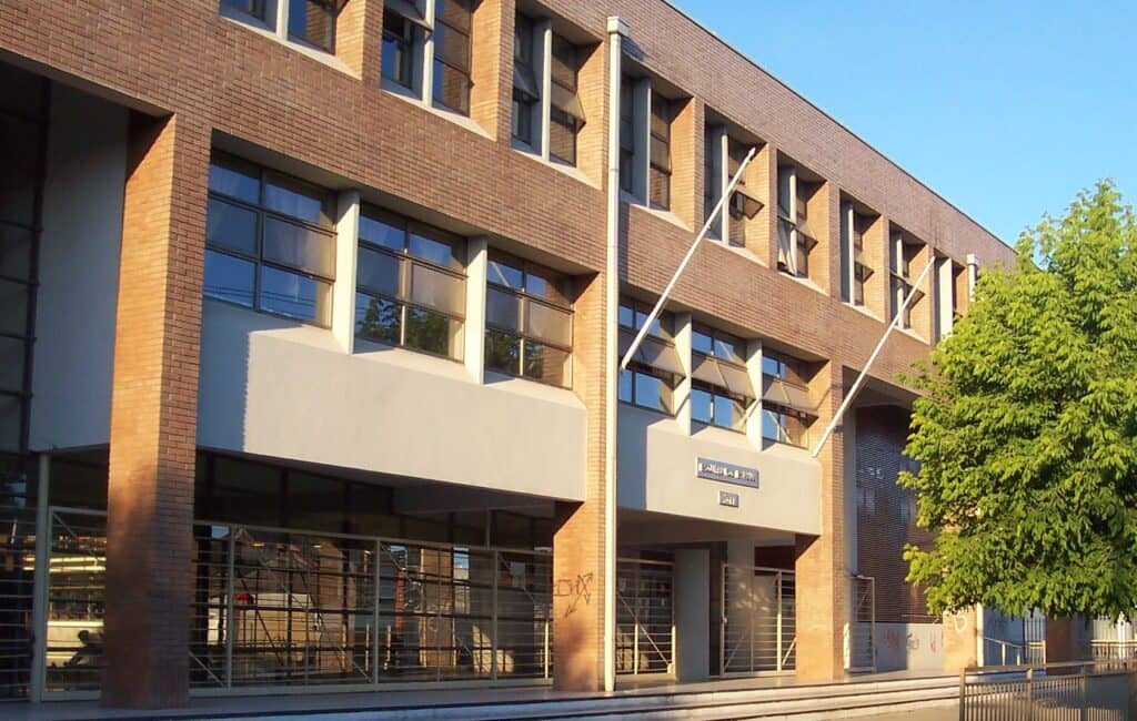 Director de Escuela España de Curicó denuncia que sujeto ha entrado a robar tres veces