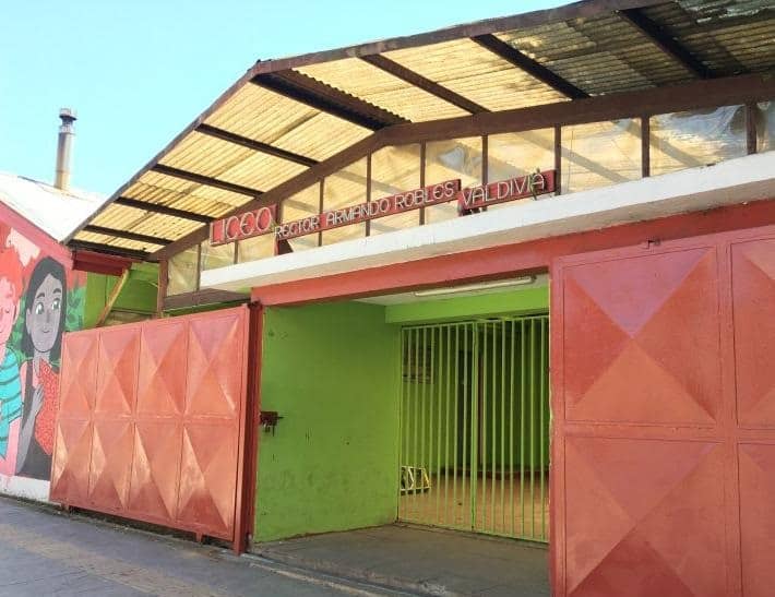 PDI detuvo a menor que amenazó con “masacre” en liceo de Valdivia