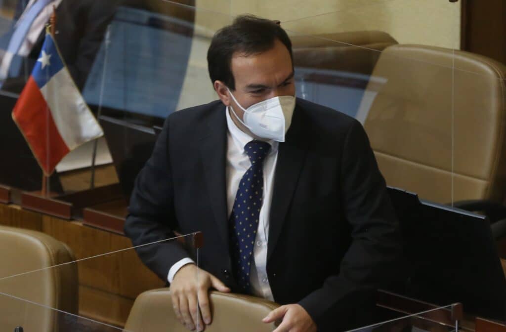 Diputado Felipe Donoso ofició a Contraloría acusando a autoridades de Gobierno de hacer campaña por el Apruebo