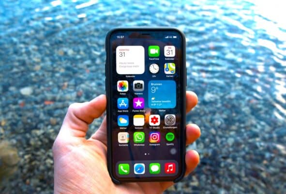 Iphone 13 pro max, cada vez más cerca de la pantalla grande