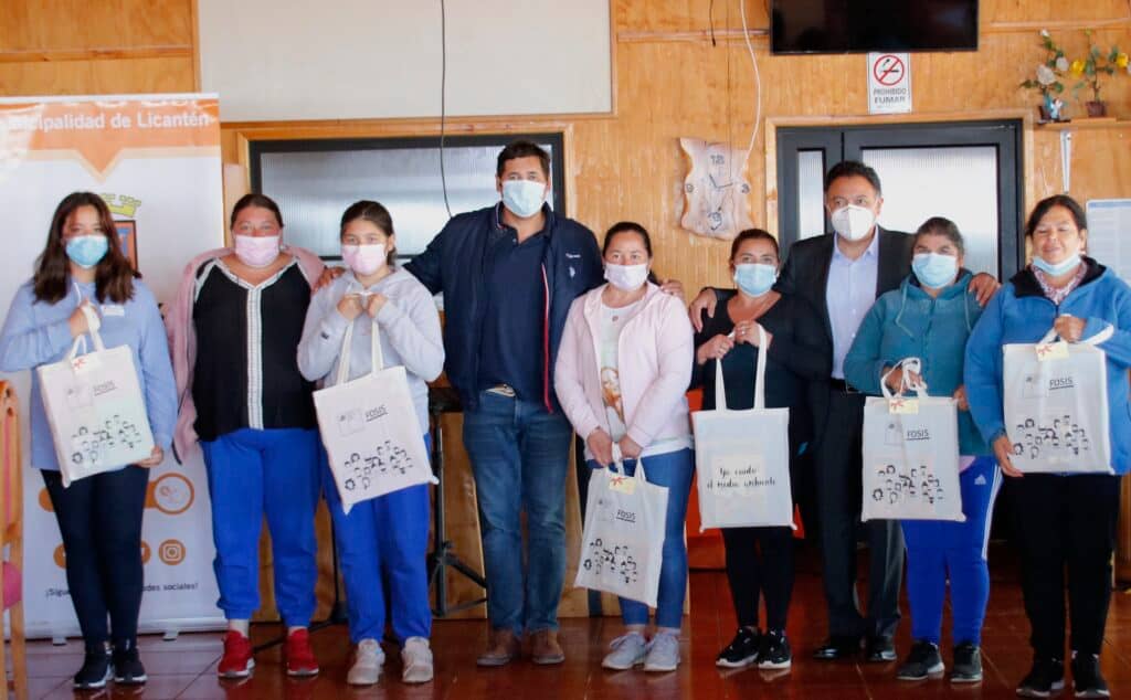 Mujeres del Programa Familias en Iloca participaron del taller “Aprendamos a Educar Sin Miedo”