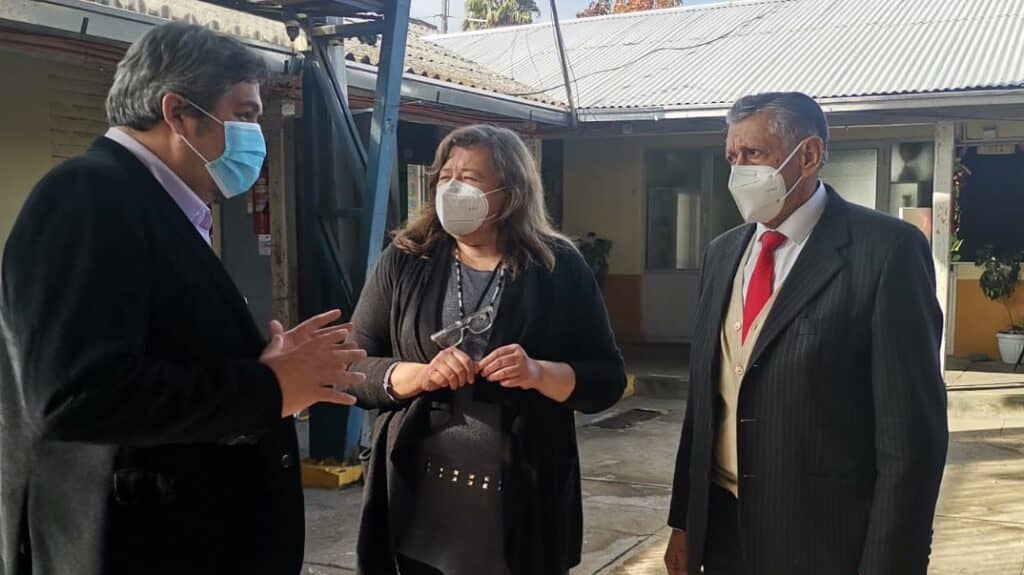 Alcalde de Rauco se reunió con seremi de Educación para plantear mejoras en establecimientos de la comuna