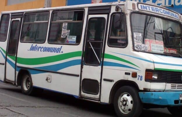 Alumno sufrió graves lesiones tras ser atropellado afuera de su colegio en Curicó