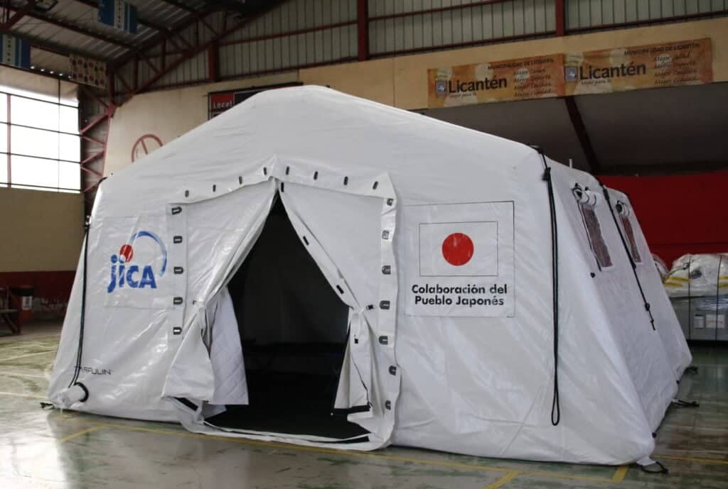 Municipio de Licantén recibió 20 carpas para emergencias de parte de Agencia de Cooperación de Japón