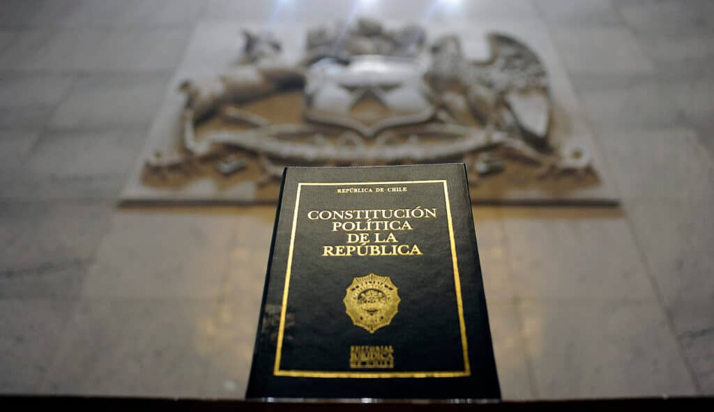 Encuesta Cadem: 48% de los chilenos votaría rechazo en el plebiscito de salida