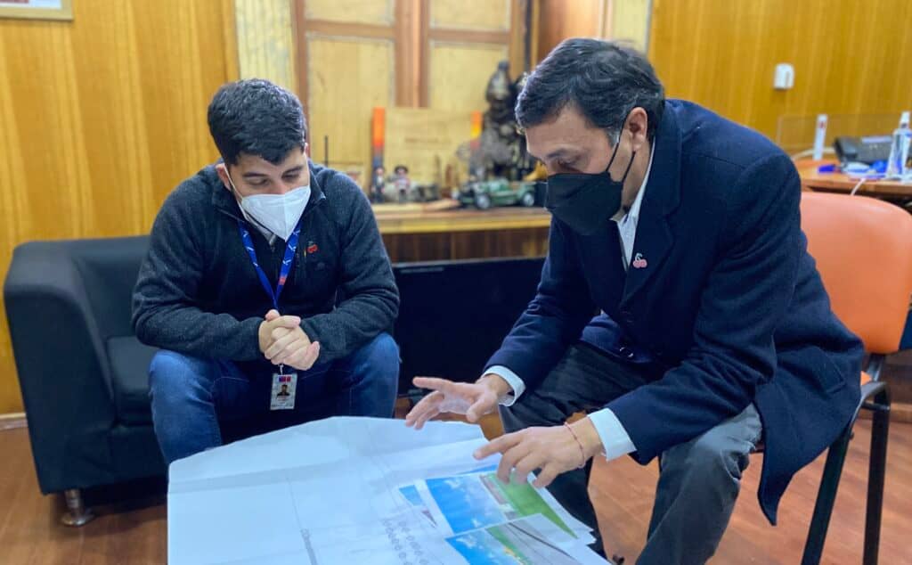 Seremi de Deportes del Maule visitó instalaciones deportivas de Romeral y revisó futuros proyectos con el alcalde