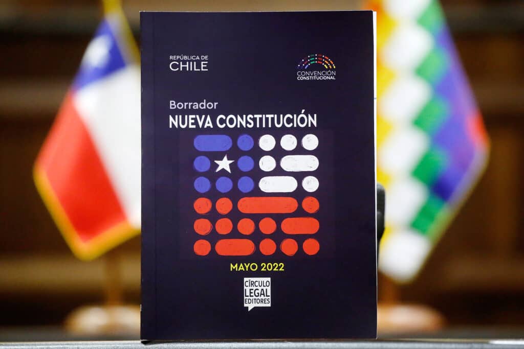 Encuesta Cadem: Rechazo se distancia del Apruebo en medio de acusaciones de intervencionismo