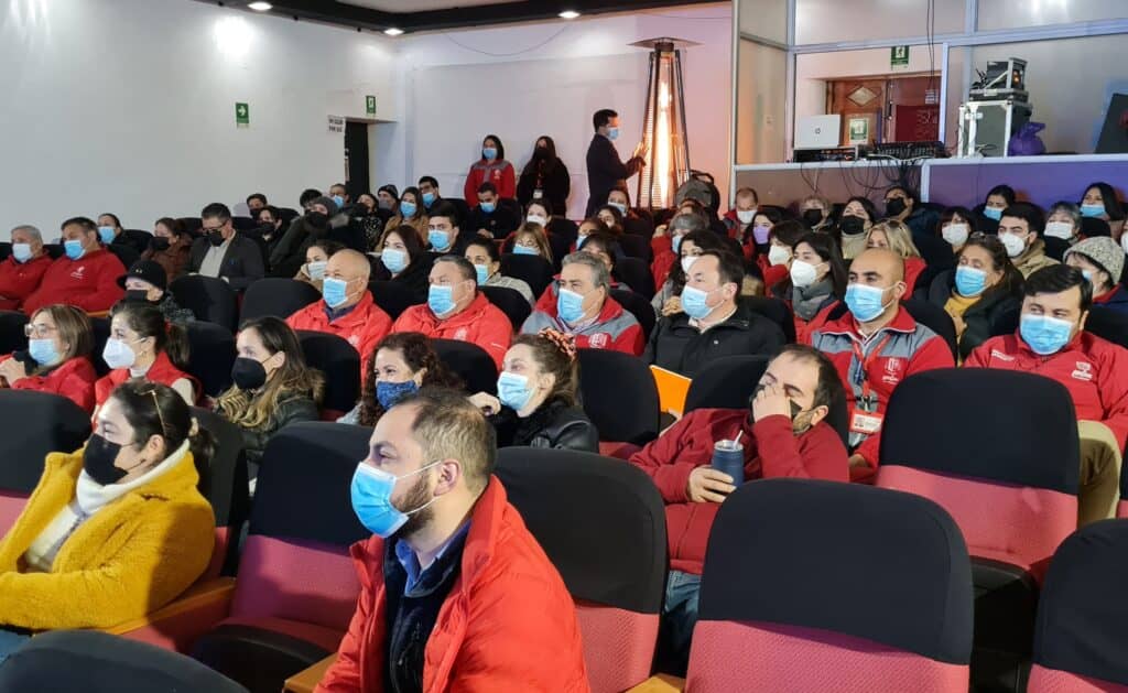 Funcionarios municipales de Molina se capacitaron en equidad de género