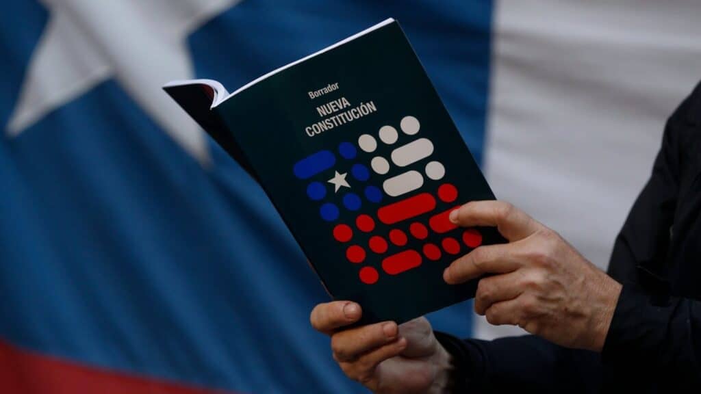Se necesitarán 13 mil millones de pesos para financiar sueldos de cargos propuestos en la Nueva Constitución
