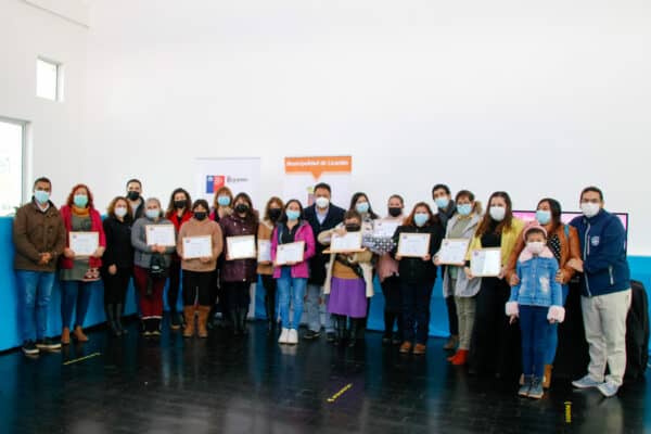 Programa Mujeres Jefas de Hogar de Licantén certificó a usuarias en diversas áreas