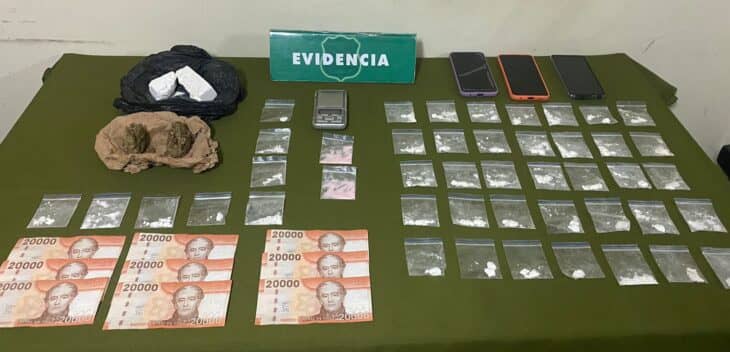 OS7 de Carabineros detuvo a dos personas por tráfico de drogas en La Isla de Sagrada Familia