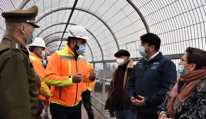 Ruta del Maipo instaló señalética y luminarias para mejorar seguridad en paso superior Maquehua