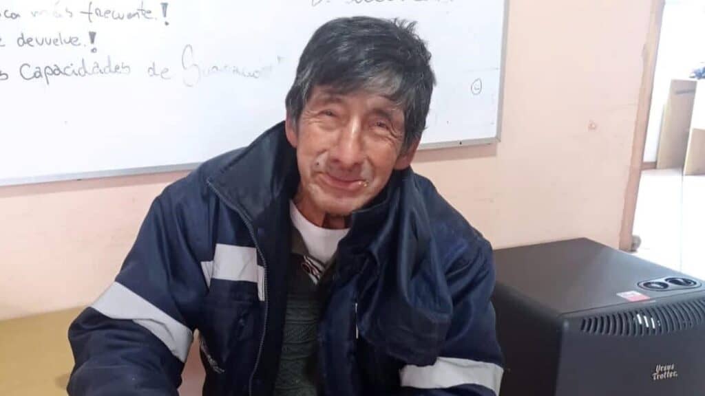 Adulto mayor se extravió cuando esperaba atención en el Hospital de Curicó