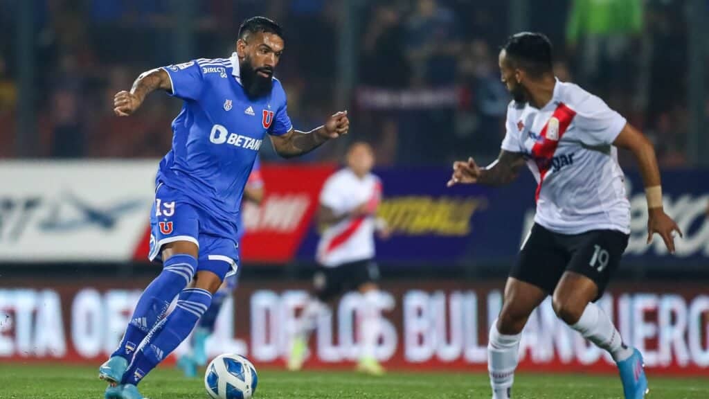 Curicó Unido disputaría el partido ante la “U” sin público visitante