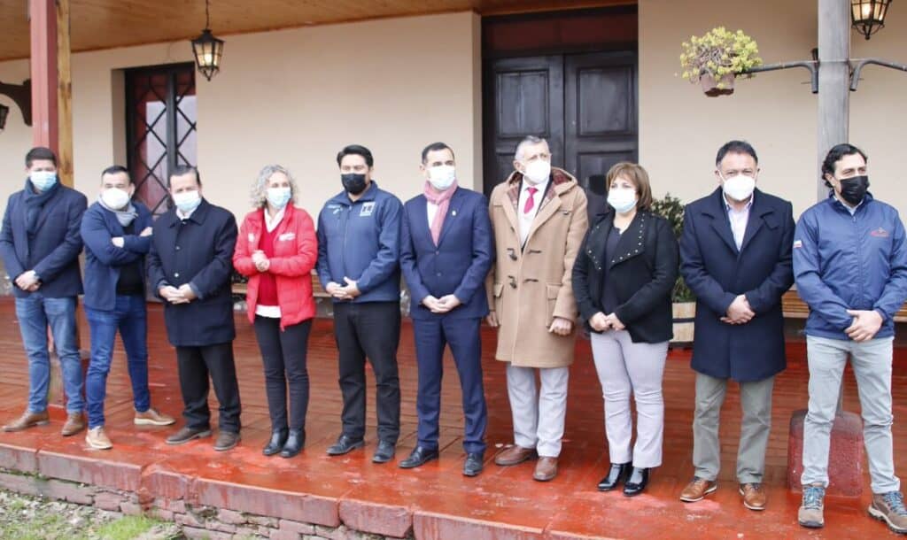 Alcalde de Licantén fue electo presidente de la Asociación de Municipalidades de la Provincia de Curicó
