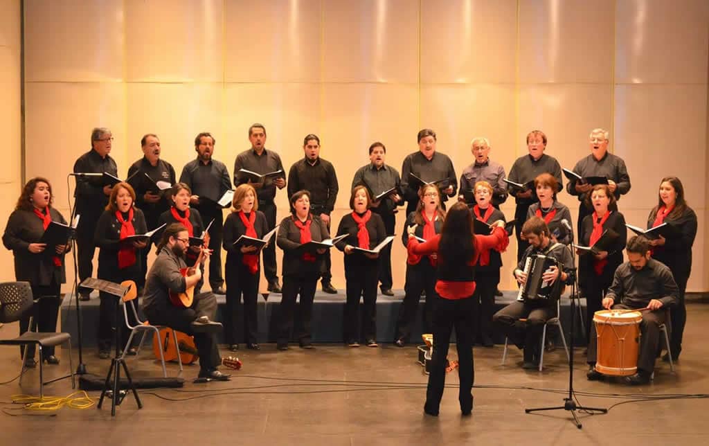 Tras 20 años vuelve el festival interregional de coros de profesores de Chile