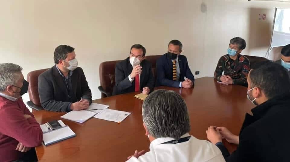 Autoridades y vecinos de Camarico e Itahue buscan soluciones por doble pago de peaje