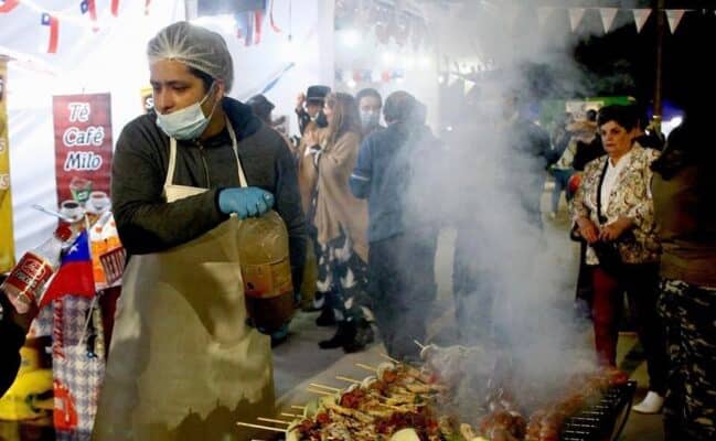 Autoridades dan inicio a las celebraciones de fiestas patrias en Curicó