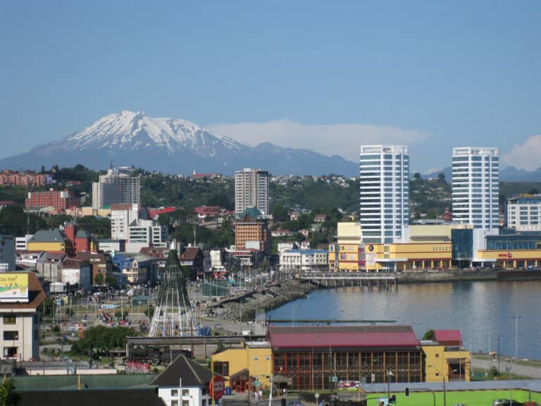 Feriado XL: Temuco, Puerto Montt y Concepción son las ciudades más demandadas para viajar