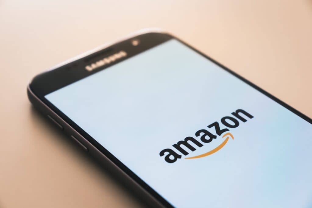 Descubren campaña de robo de información que utiliza una falsa oferta de trabajo de Amazon