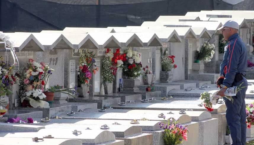 Cementerio Parroquial San José de Pelarco respondió a denuncias por cobros de deudas y posibles exhumaciones