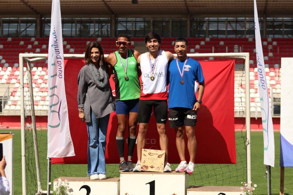 Luciano Arriagada subió a lo más alto del podio en el meeting regional de atletismo “Alejandra Ramos”