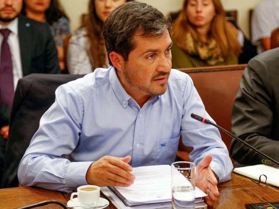 Diputado Hugo Rey pide al Gobierno dar mayor urgencia a reformas sociales