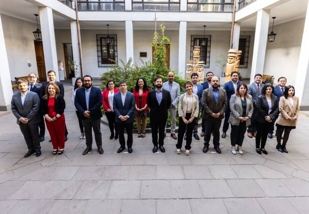 Delegado presidencial del Maule participó en jornada laboral junto al Presidente Boric