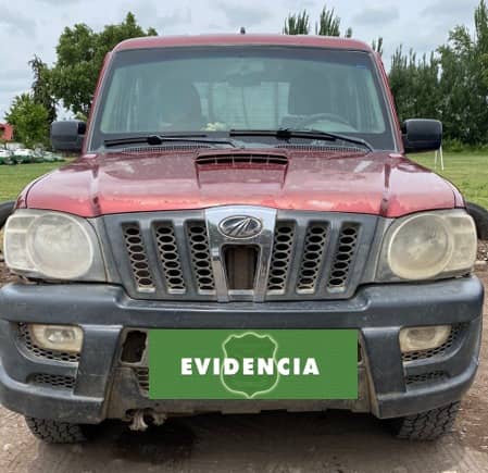 Carabineros Curicó recupera camioneta sustraída en Parral