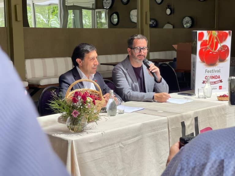 Romeral realizó el lanzamiento del Festival de la Guinda 2022
