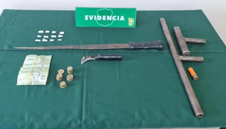 Detenido sujeto por porte ilegal de arma y mantener orden de aprehensión vigente en Lontué