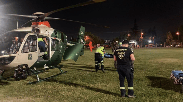Niño de 2 años se encuentra en riesgo vital tras caer a piscina de casa particular