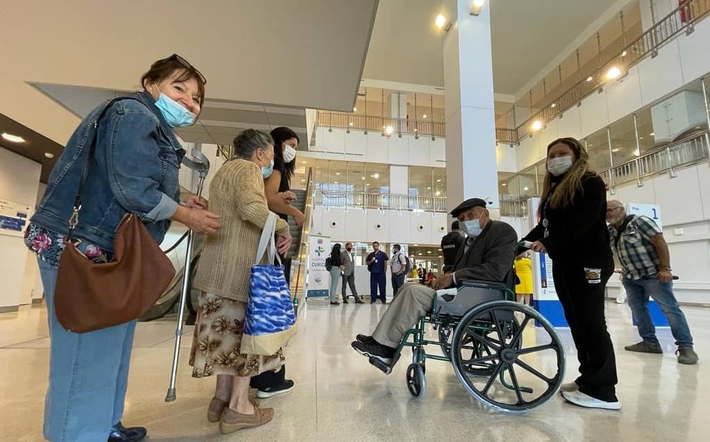 Hospital de Curicó: usuarios evalúan primeras atenciones