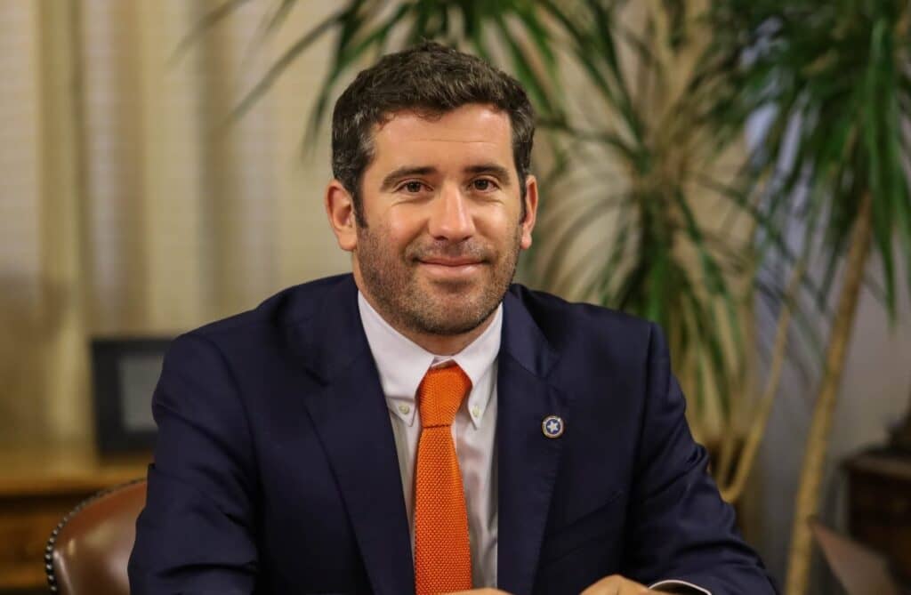 Diputado Moreno apoyará proyecto de ley para eliminar “tómbola” del proceso de admisión a colegios