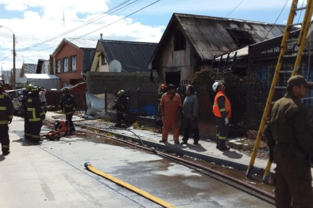 Tragedia en Punta Arenas: dos niños y dos mujeres mueren en incendio