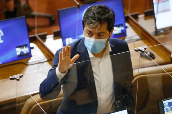 Diputado Hugo Rey solicita a la Cámara de Diputados que se habilite el Hospital de Curicó con todo lo necesario para la gente