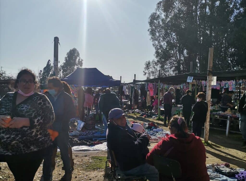 Dirigentes de la Villa Doña Carmen invitan a todos a participar en la nueva cara de la Feria de las Pulgas de Sarmiento