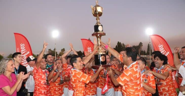 América de Temuco se tituló campeón nacional categoría 45 años en Molina